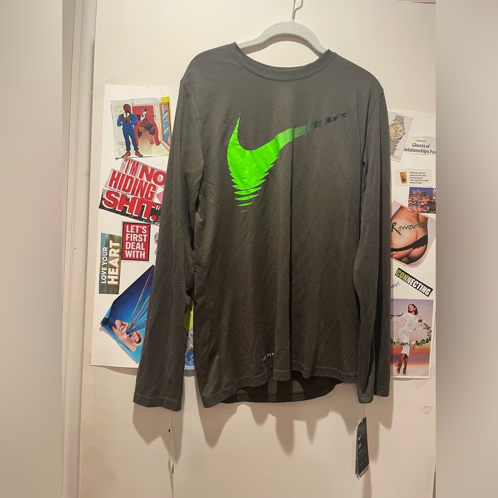 Nike Swoosh Dri-Fit Shirt
